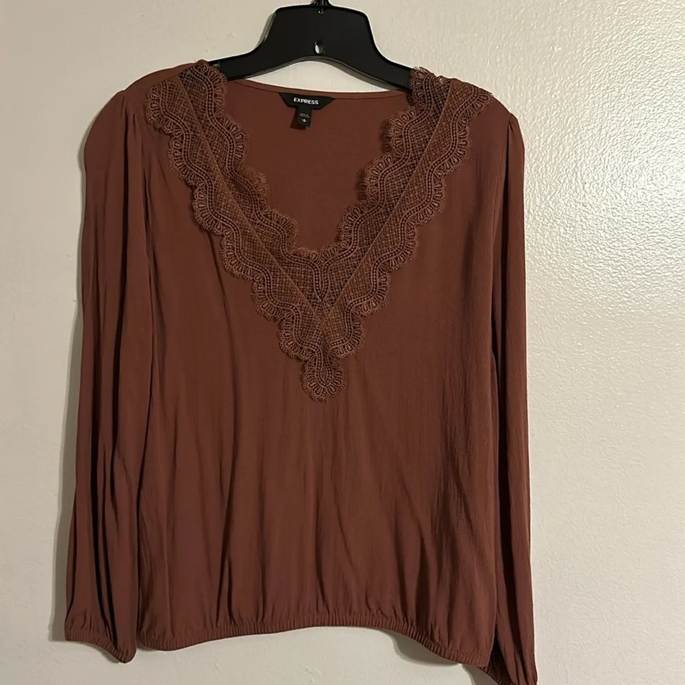 Express Top - Picture 1 of 5